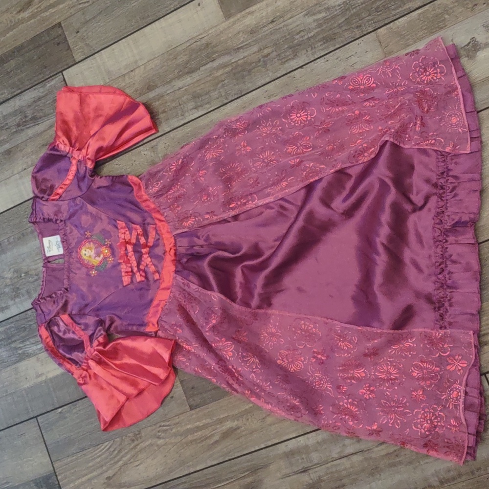 Rapunzel Disney Store nightgown. Size 4